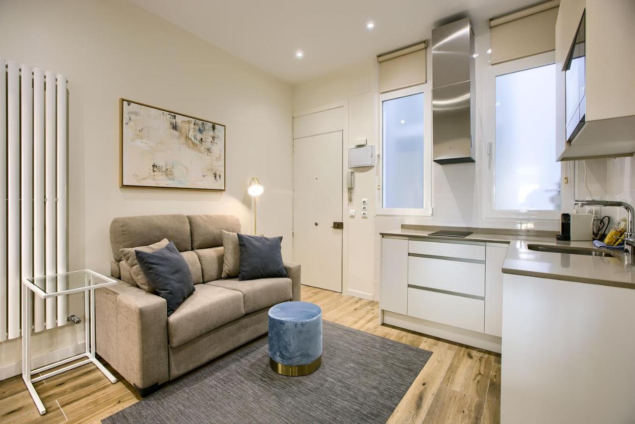 Charming Retiro II Appartement Madrid Buitenkant foto